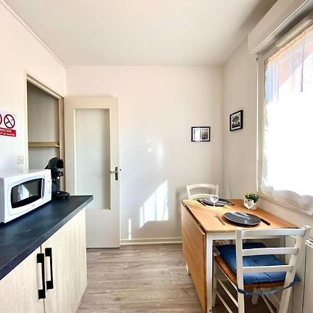 T2 Cosy Proche Hopital + Parking Gratuit Sur Place Auxerre Exterior photo