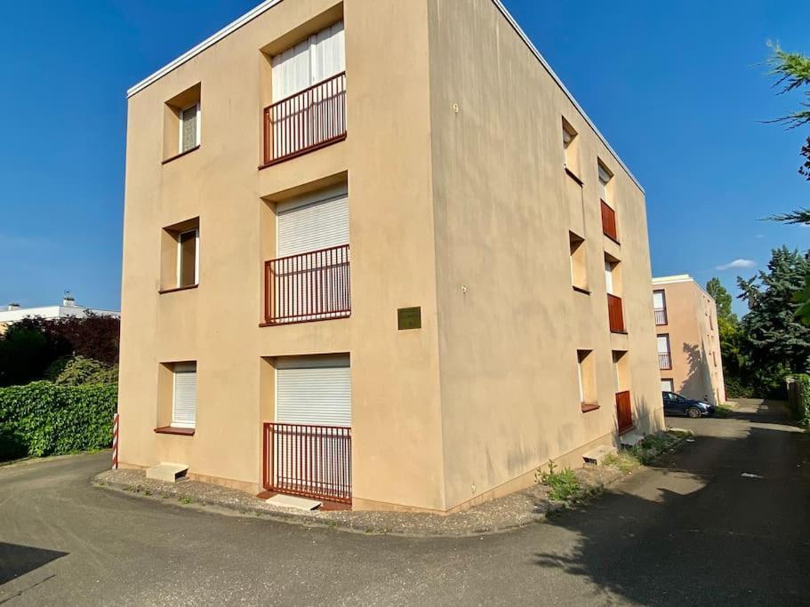 T2 Cosy Proche Hopital + Parking Gratuit Sur Place Auxerre Exterior photo